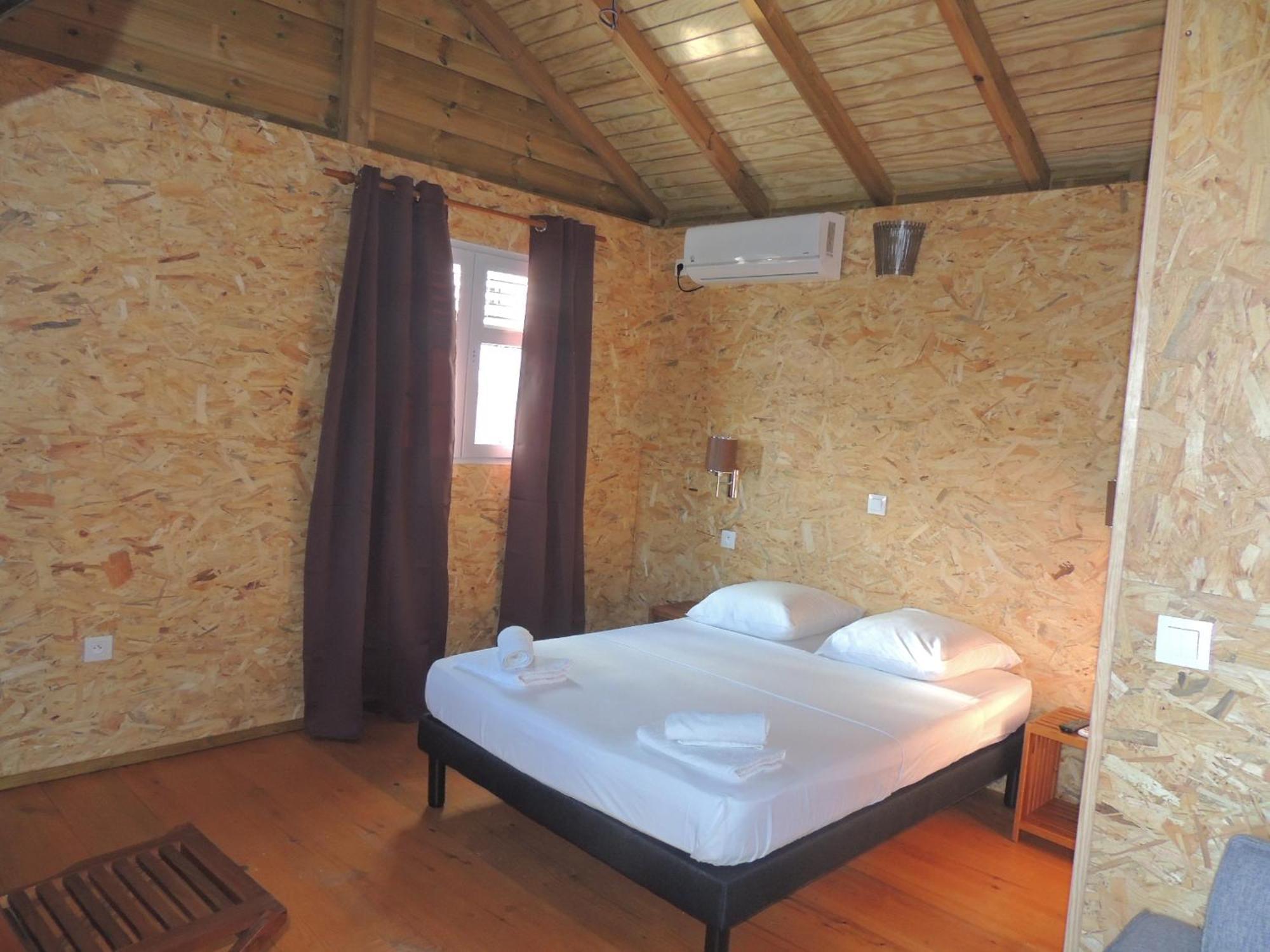 Gites Hotel Couleur Caraibes Bouillante Oda fotoğraf